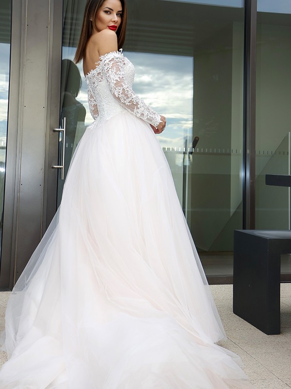 A-Line/Princess Long Sleeves Tulle Applique Off-the-Shoulder Court Train Wedding Dresses 753