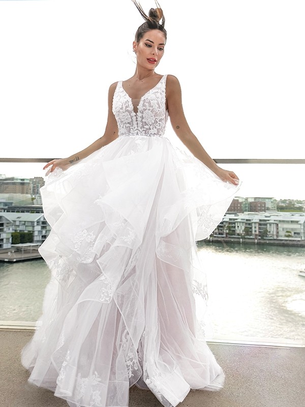 A-Line/Princess V-neck Applique Sleeveless Tulle Sweep/Brush Train Wedding Dresses 1126