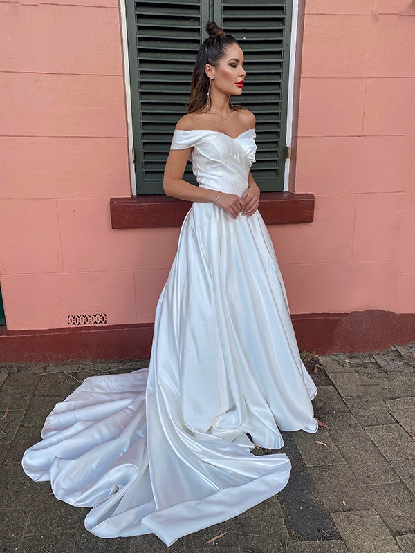 A-Line/Princess Satin Ruched Off-the-Shoulder Sleeveless Court Train Wedding Dresses 811