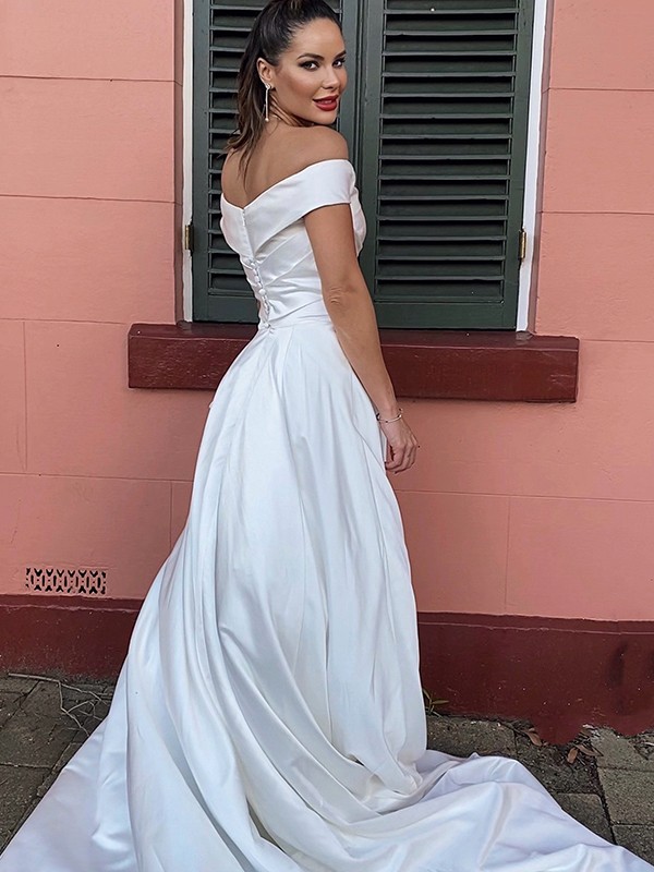 A-Line/Princess Satin Ruched Off-the-Shoulder Sleeveless Court Train Wedding Dresses 811