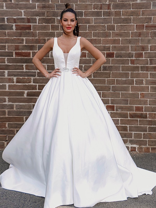 A-Line/Princess Satin V-neck Beading Sleeveless Court Train Wedding Dresses 865