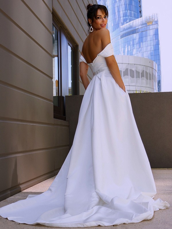 A-Line/Princess Satin Ruched Off-the-Shoulder Sleeveless Sweep/Brush Train Wedding Dresses 813