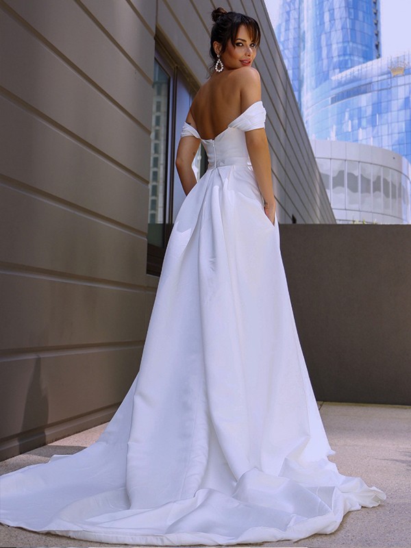 A-Line/Princess Satin Ruched Off-the-Shoulder Sleeveless Sweep/Brush Train Wedding Dresses 813