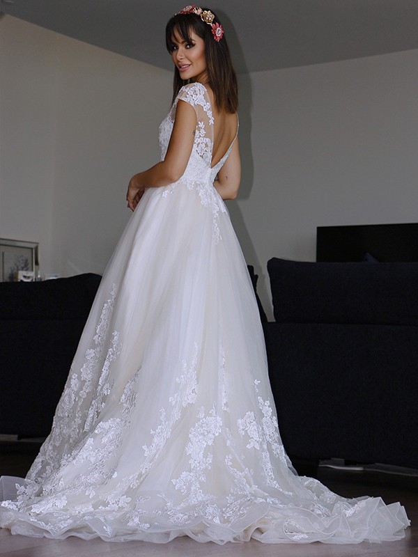 A-Line/Princess Tulle Applique V-neck Sleeveless Court Train Wedding Dresses 1018