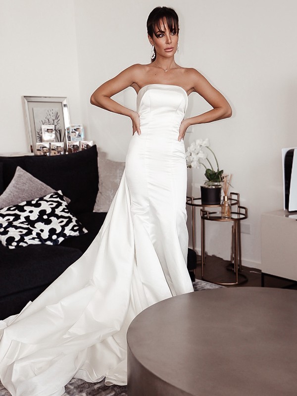 Sheath/Column Satin Ruffles Strapless Sleeveless Court Train Wedding Dresses 1431