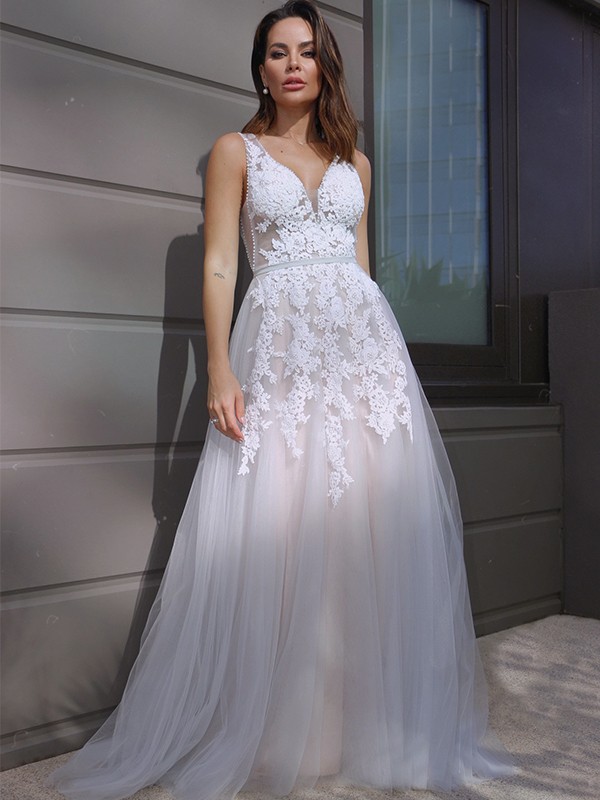 A-Line/Princess V-neck Tulle Sleeveless Applique Sweep/Brush Train Wedding Dresses 1164