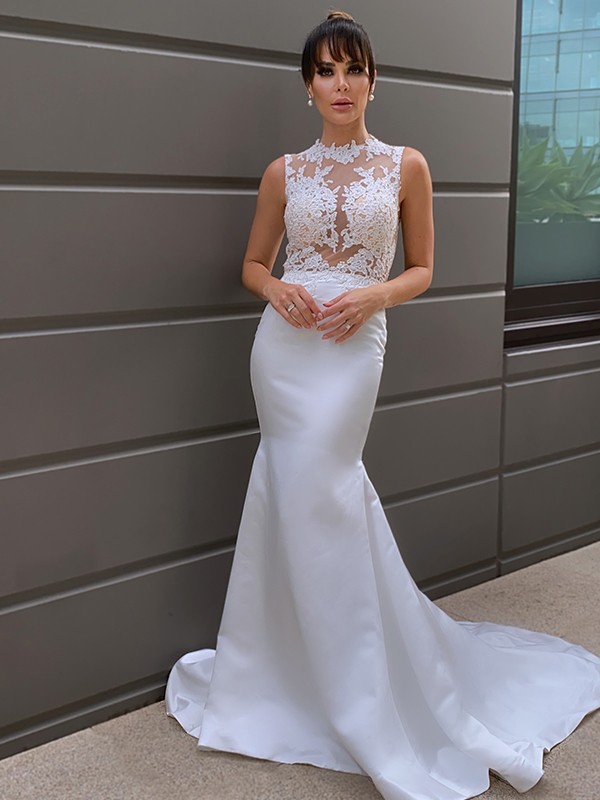 Trumpet/Mermaid Sleeveless Applique Scoop Satin Court Train Wedding Dresses 1638