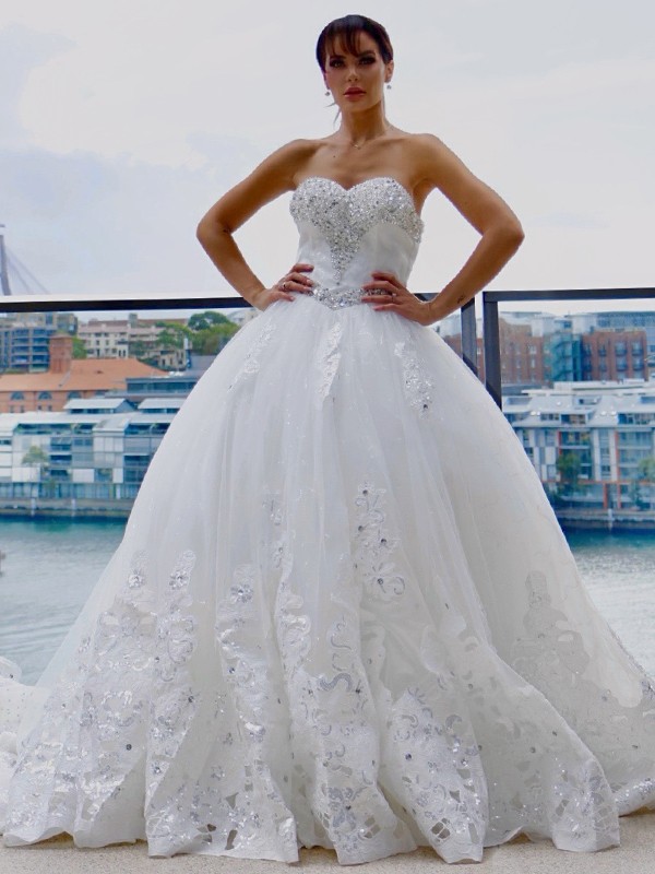 Ball Gown Tulle Sweetheart Applique Sleeveless Cathedral Train Wedding Dresses 1318