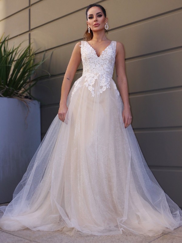 A-Line/Princess Tulle Applique V-neck Sleeveless Sweep/Brush Train Wedding Dresses 1026