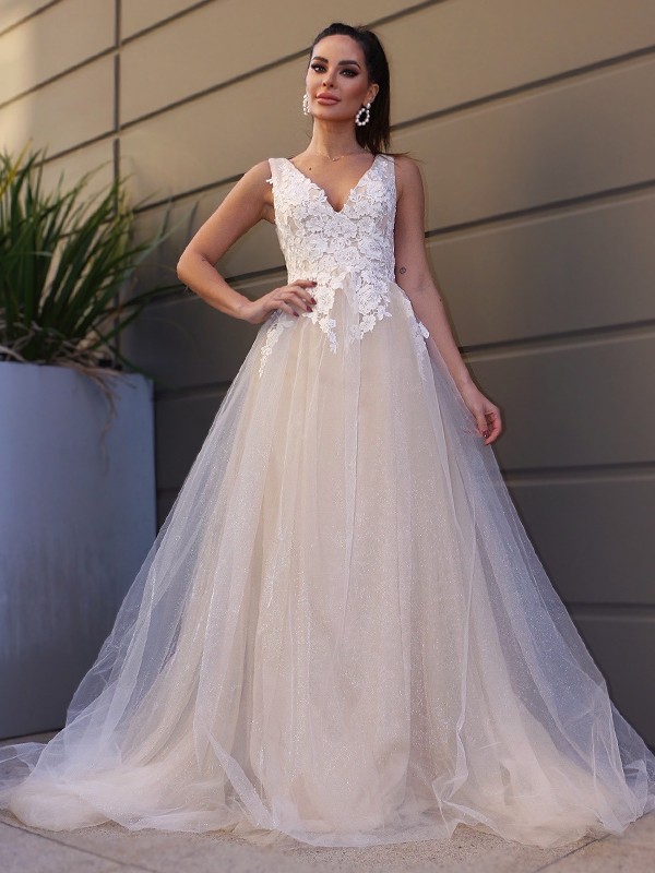 A-Line/Princess Tulle Applique V-neck Sleeveless Sweep/Brush Train Wedding Dresses 1026