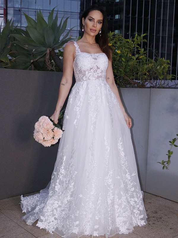 A-Line/Princess Lace Applique Square Sleeveless Sweep/Brush Train Wedding Dresses 701