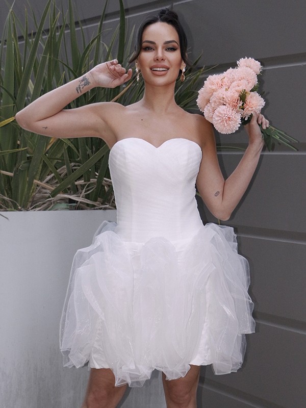 A-Line/Princess Organza Ruched Sweetheart Sleeveless Short/Mini Wedding Dresses 775