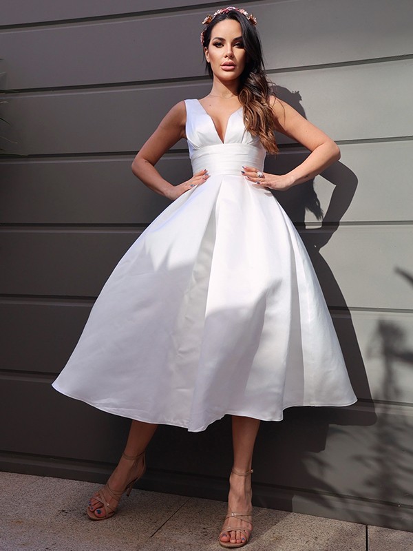 A-Line/Princess Satin Ruched V-neck Sleeveless Tea-Length Wedding Dresses 828