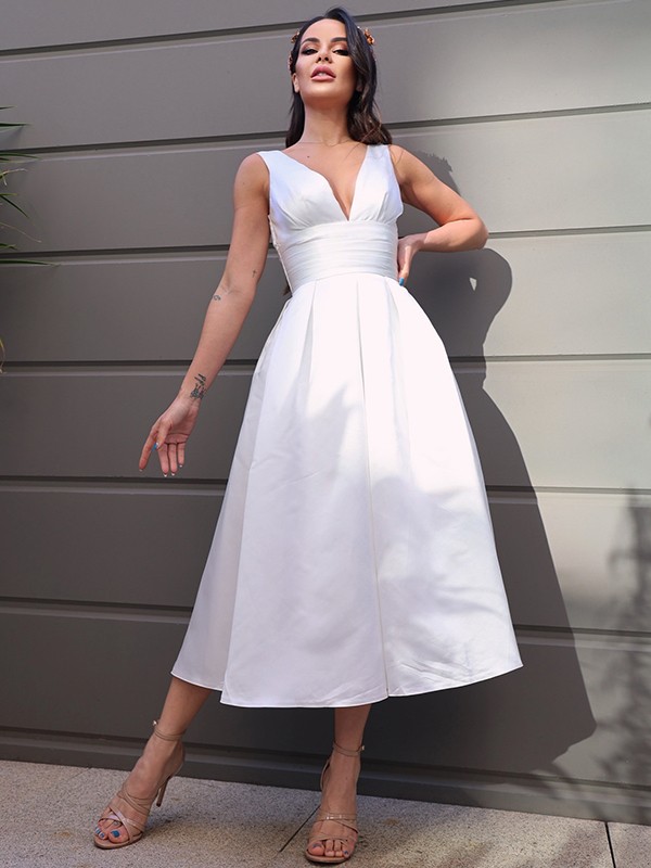 A-Line/Princess Satin Ruched V-neck Sleeveless Tea-Length Wedding Dresses 828