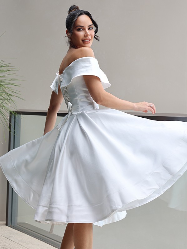 A-Line/Princess Satin Ruffles Off-the-Shoulder Sleeveless Knee-Length Wedding Dresses 831