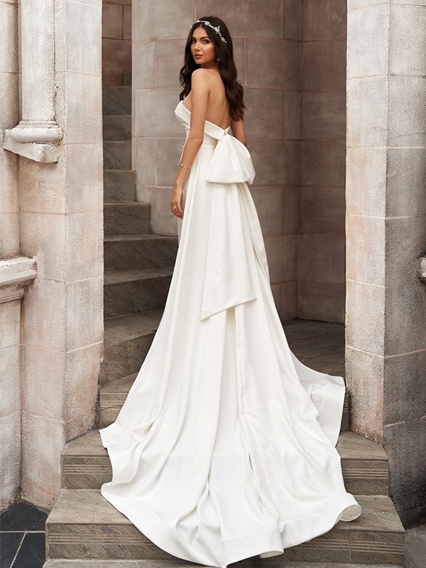 Sheath/Column Stretch Crepe Ruched Strapless Sleeveless Court Train Wedding Dresses 1423