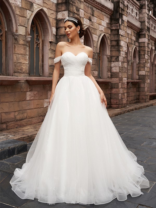 A-Line/Princess Off-the-Shoulder Tulle Sleeveless Ruched Court Train Wedding Dresses 767