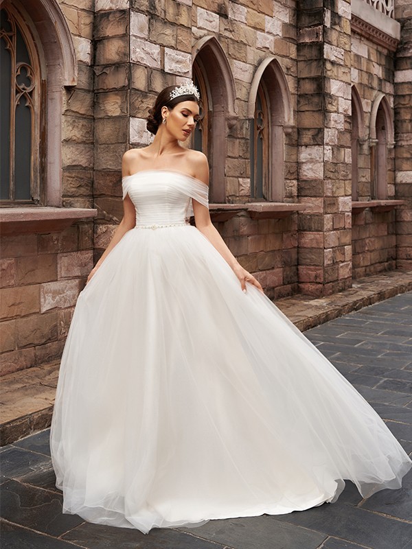 A-Line/Princess Tulle Sleeveless Off-the-Shoulder Ruched Sweep/Brush Train Wedding Dresses 1105