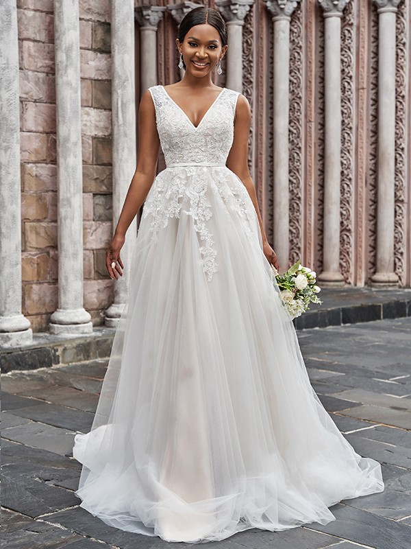 A-Line/Princess V-neck Tulle Applique Sleeveless Sweep/Brush Train Wedding Dresses 1163