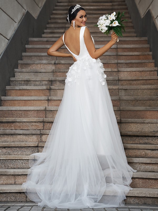 A-Line/Princess Tulle Applique V-neck Sleeveless Sweep/Brush Train Wedding Dresses 1029