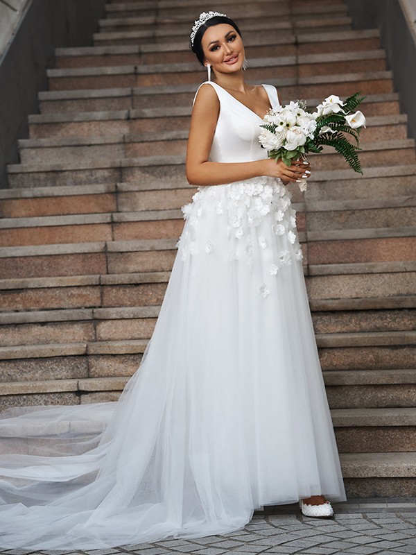 A-Line/Princess Tulle Applique V-neck Sleeveless Sweep/Brush Train Wedding Dresses 1029