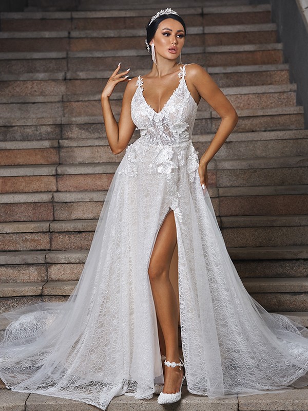 A-Line/Princess Lace Applique V-neck Sleeveless Sweep/Brush Train Wedding Dresses 713