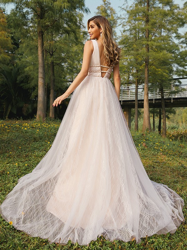 A-Line/Princess Tulle Ruffles V-neck Sleeveless Sweep/Brush Train Wedding Dresses 1100