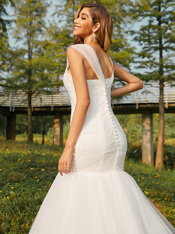 Trumpet/Mermaid Tulle Applique Sweetheart Sleeveless Sweep/Brush Train Wedding Dresses 1720