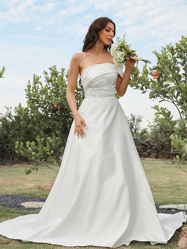 A-Line/Princess Satin Ruched Strapless Sleeveless Sweep/Brush Train Wedding Dresses 819