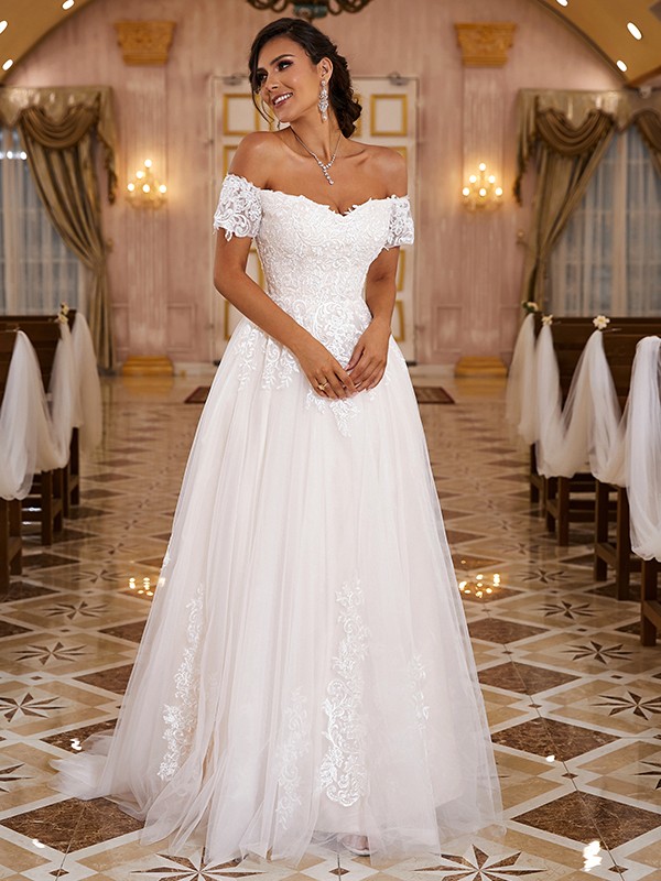 A-Line/Princess Lace Applique Off-the-Shoulder Short Sleeves Sweep/Brush Train Wedding Dresses 691