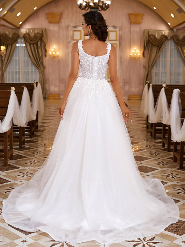 A-Line/Princess Organza Applique Straps Sleeveless Sweep/Brush Train Wedding Dresses 769