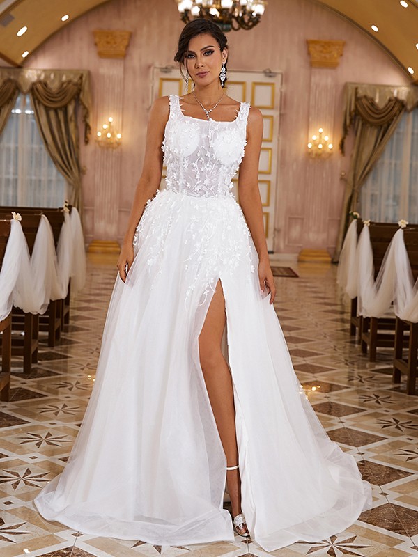 A-Line/Princess Organza Applique Straps Sleeveless Sweep/Brush Train Wedding Dresses 769