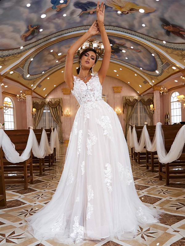 A-Line/Princess Lace Applique V-neck Sleeveless Sweep/Brush Train Wedding Dresses 714