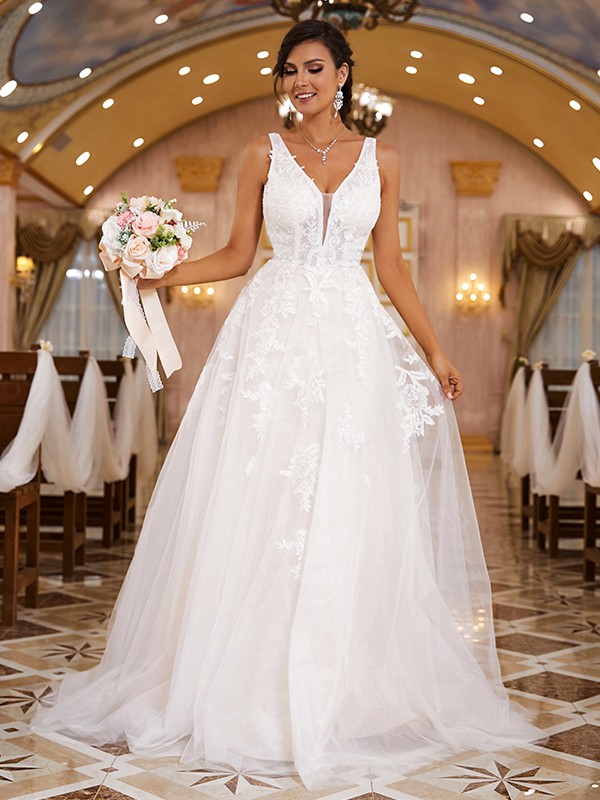 A-Line/Princess Lace Applique V-neck Sleeveless Sweep/Brush Train Wedding Dresses 715