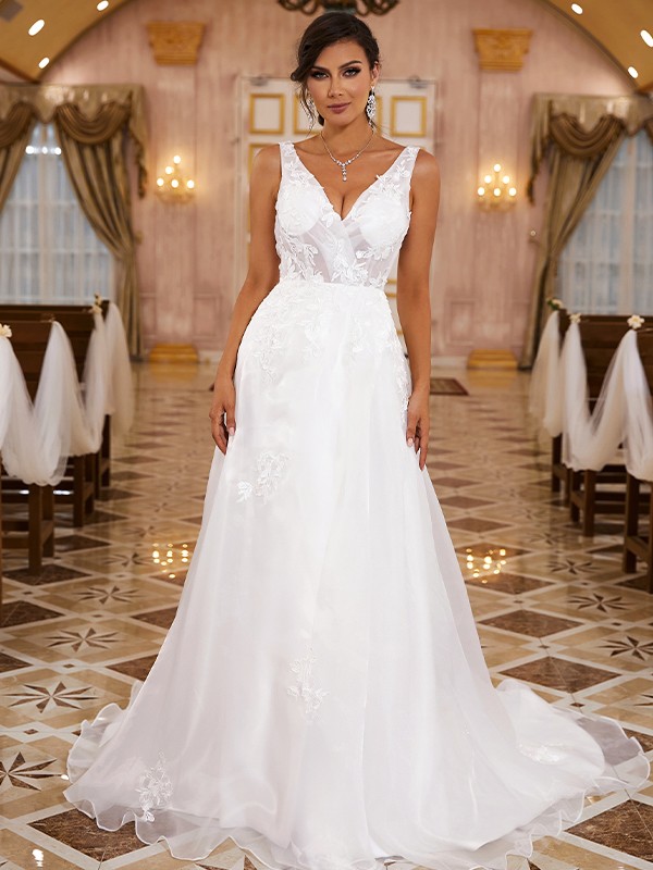 A-Line/Princess Organza Applique V-neck Sleeveless Sweep/Brush Train Wedding Dresses 791