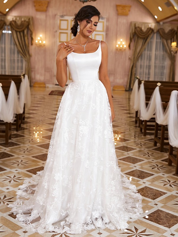 A-Line/Princess Lace Applique Spaghetti Straps Sleeveless Sweep/Brush Train Wedding Dresses 700