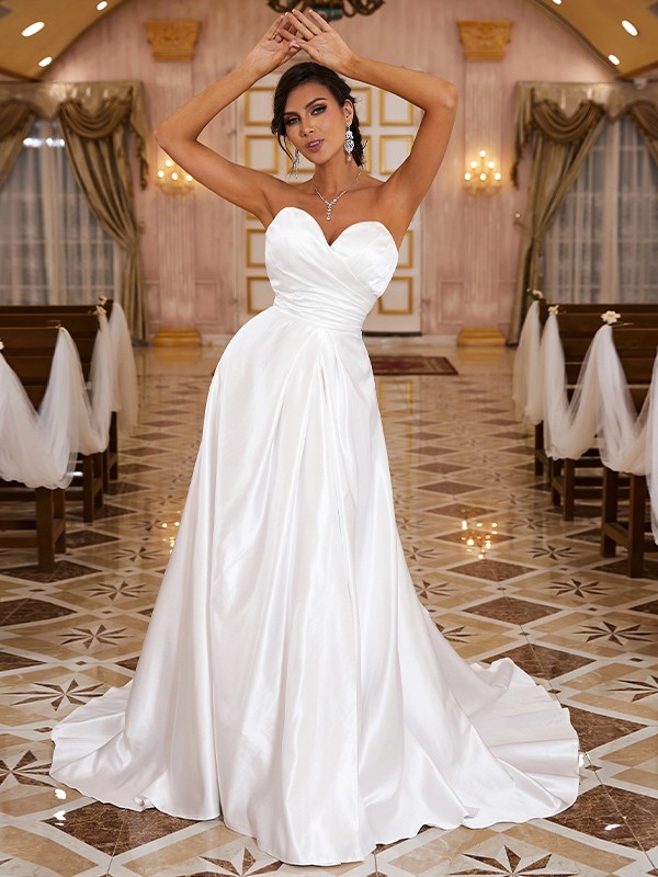 A-Line/Princess Satin Ruched Sweetheart Sleeveless Sweep/Brush Train Wedding Dresses 824