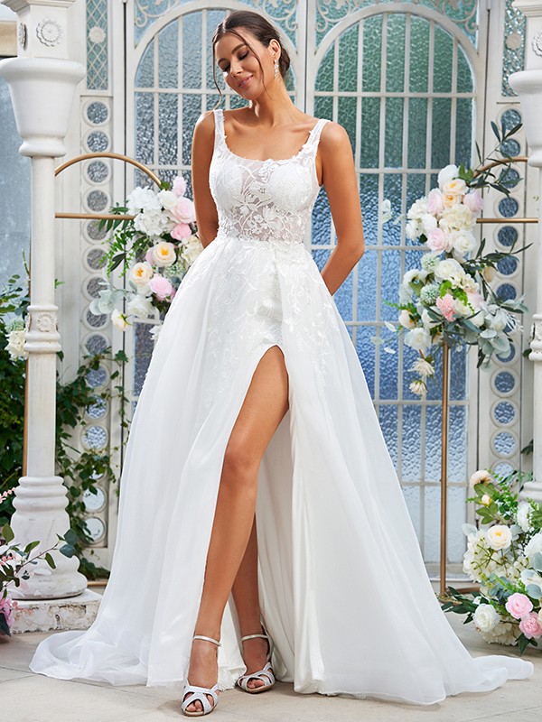 A-Line/Princess Organza Lace Straps Sleeveless Sweep/Brush Train Wedding Dresses 771