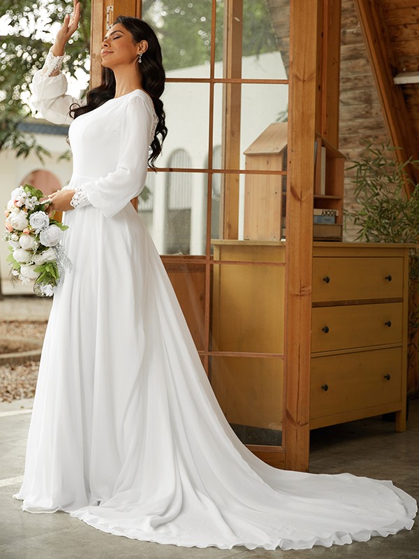 A-Line/Princess Chiffon Lace Scoop Long Sleeves Court Train Wedding Dresses 643