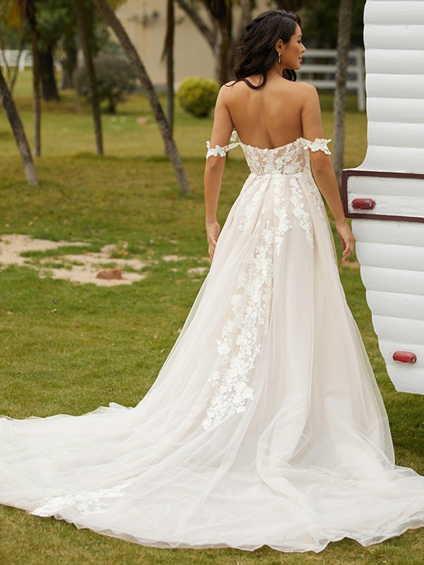 A-Line/Princess Tulle Applique Off-the-Shoulder Sleeveless Chapel Train Wedding Dresses 979