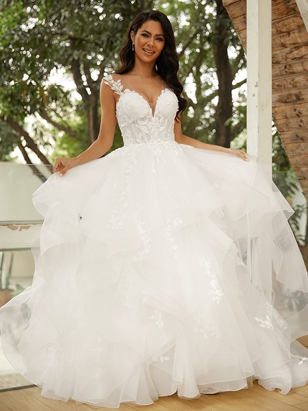 Ball Gown Tulle Applique V-neck Sleeveless Court Train Wedding Dresses 1300