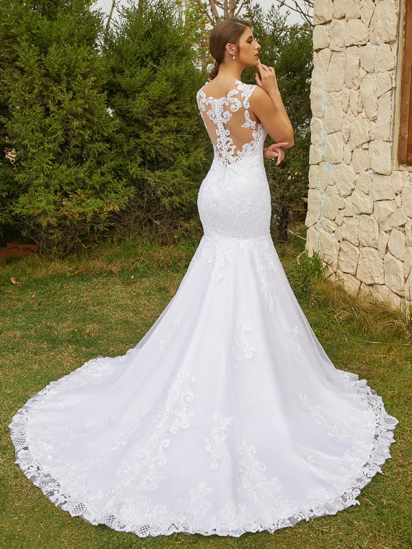 Trumpet/Mermaid Tulle Lace Scoop Sleeveless Court Train Wedding Dresses 1728