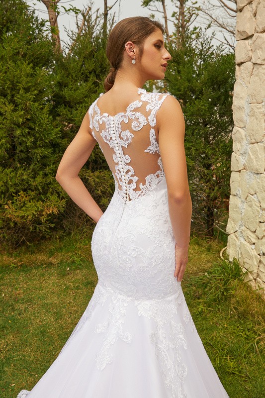 Trumpet/Mermaid Tulle Lace Scoop Sleeveless Court Train Wedding Dresses 1728