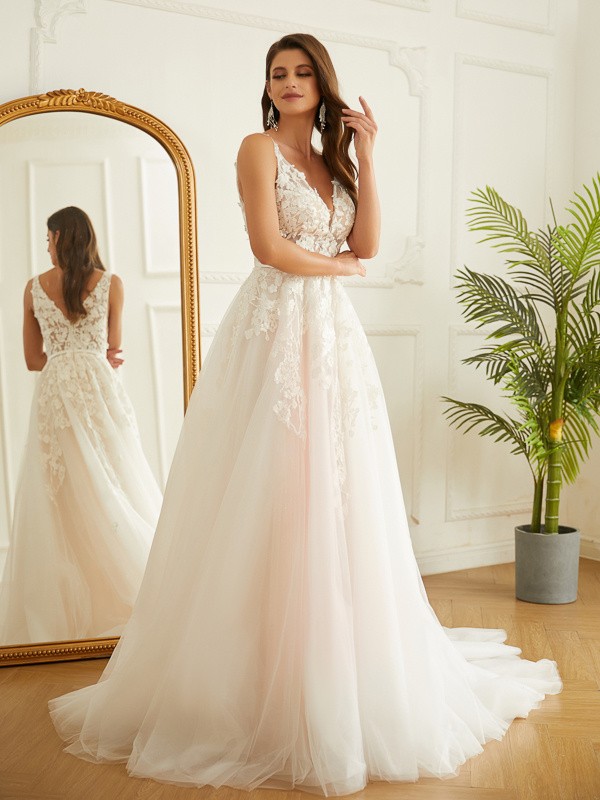 A-Line/Princess Tulle Applique V-neck Sleeveless Chapel Train Wedding Dresses 1015