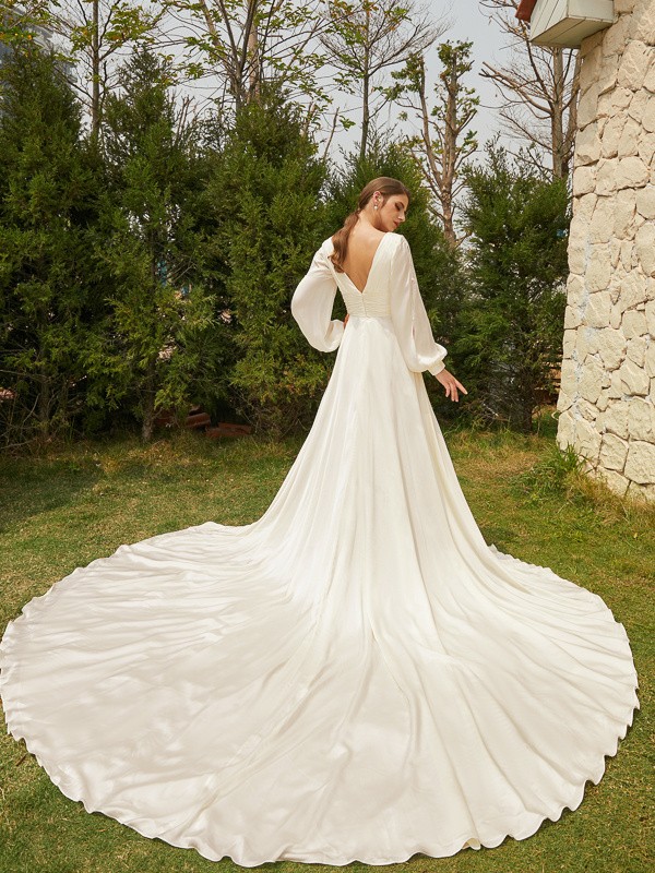 A-Line/Princess Satin Chiffon Ruched V-neck Long Sleeves Cathedral Train Wedding Dresses 801