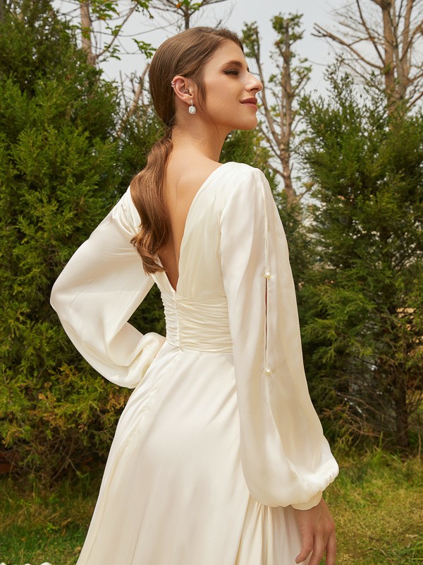 A-Line/Princess Satin Chiffon Ruched V-neck Long Sleeves Cathedral Train Wedding Dresses 801