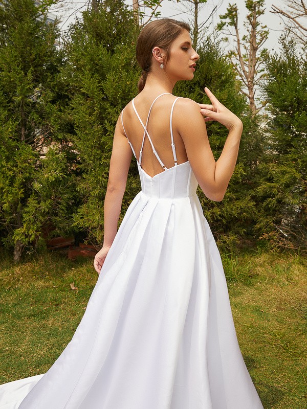 A-Line/Princess Satin Ruffles V-neck Sleeveless Court Train Wedding Dresses 856