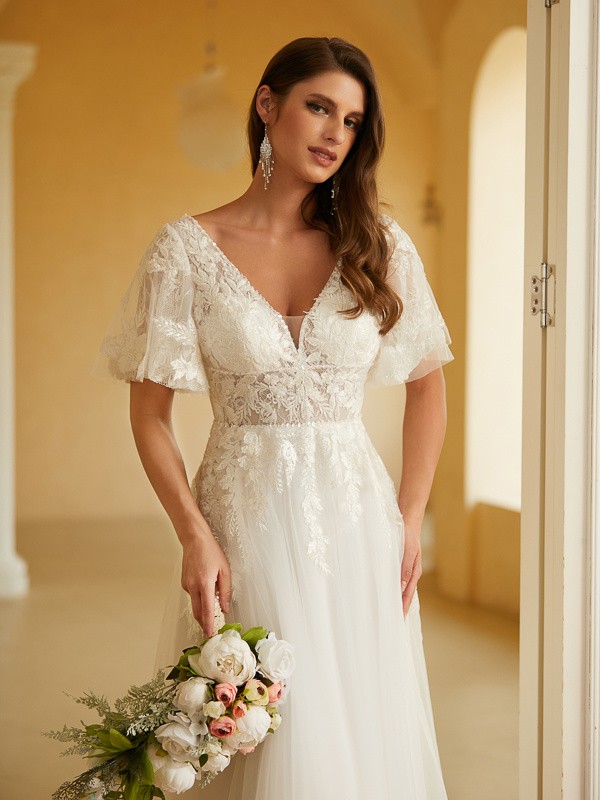 A-Line/Princess Tulle Lace V-neck Short Sleeves Floor-Length Wedding Dresses 1069