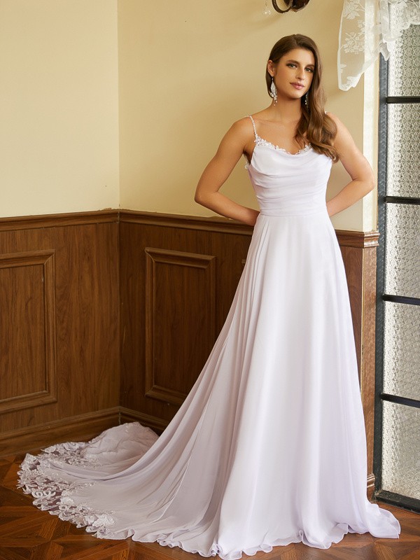 A-Line/Princess Chiffon Lace Spaghetti Straps Sleeveless Chapel Train Wedding Dresses 648