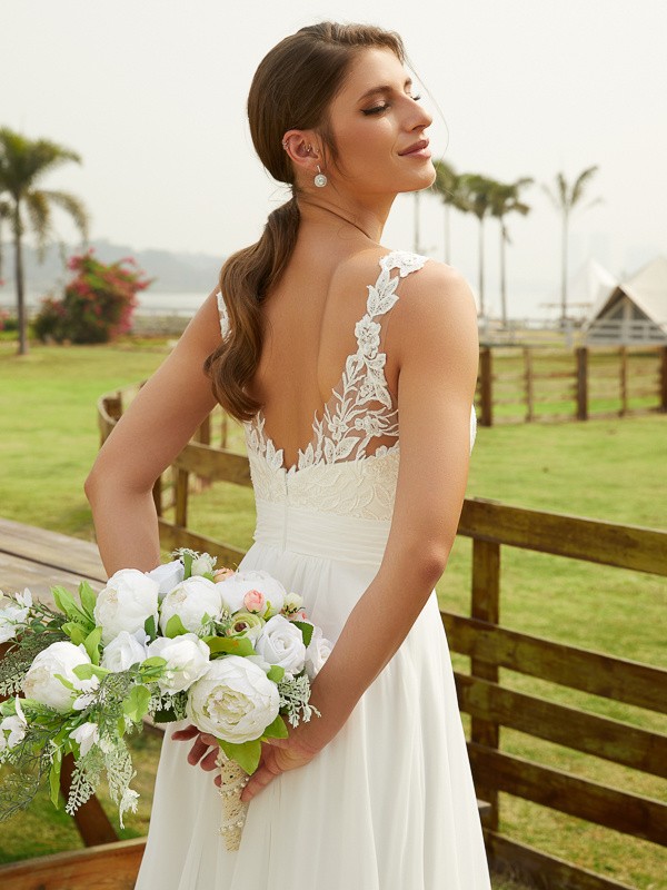 A-Line/Princess Chiffon Lace Scoop Sleeveless Sweep/Brush Train Wedding Dresses 647